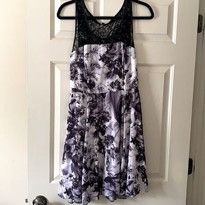 Black and white floral dress - Express
